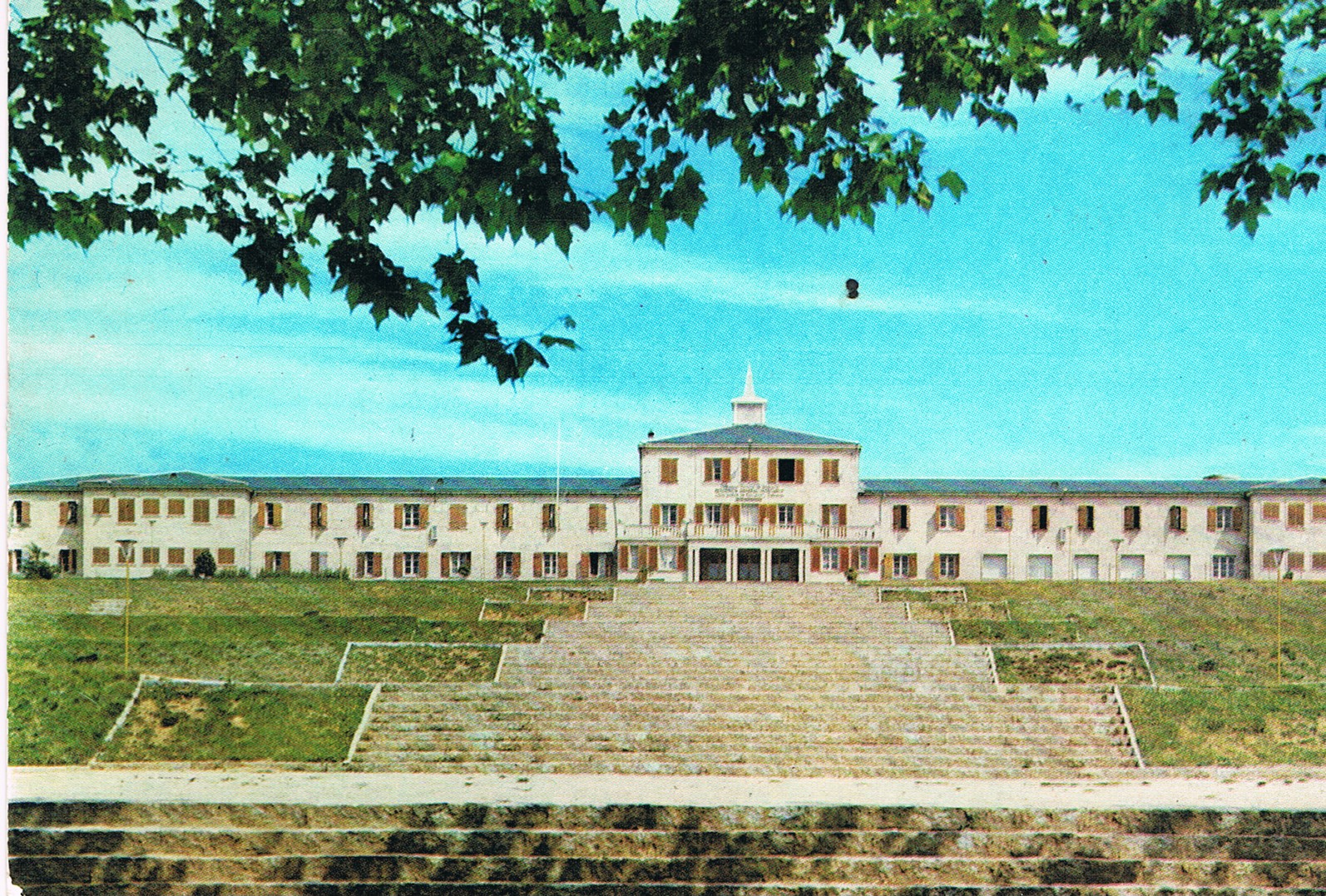 Ampliar: Residencia do Carballiño 1965, vista dende Longoseiro